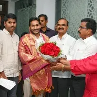 RTC leaders meet CM, thank for implementing PRC scales from Oct 1