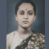 Tollywood Star Mahesh Babu Shares his Mother Photo