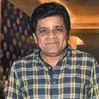 yollywood comedian ali fires on fake news on his political career