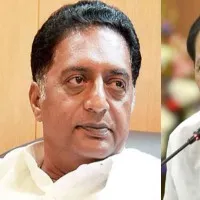 Actor Prakash Raj praises Telangana CM KCR