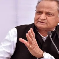 Few MLAs sitting with Amit Shah Ashok Gehlot swipe at Sachin Pilot on Rajasthan crisis