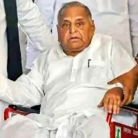 CM KCR talks to Akilesh Yadav over Mulayam Singh Yadav health