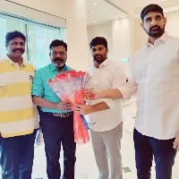 karnataka ex cm kumaraswamy and tamilnadu party vck chief Thirumavalavan attends tomorrow trs meeting