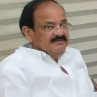 ex vice president venkaiah naidu travels in trail from nellore to chennai