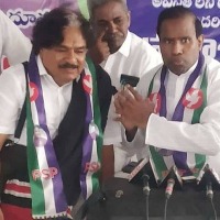 Gaddar to contest Munugode by-poll 