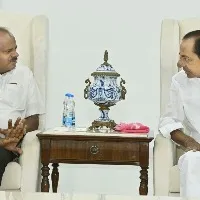 KCR to support JD-S in Karnataka Assembly elections: Kumaraswamy