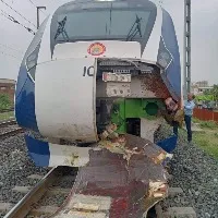 Vande Bharat train front part was broken in an accident