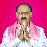KCR announces Kusukuntla Prabhakar Reddy name as TRS candidate for Munugode bypolls