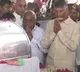 Chandrababu pays tributes to Mulayam Singh