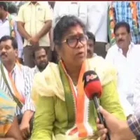 Fire erupts in Munugodu Congress party office