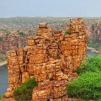oberoi hotels and resorts team visits gandikota kadapa district