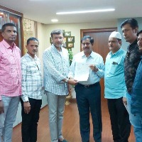 Owaisi seeks early Metro Rail connectivity to old Hyderabad