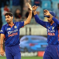 Bhuvneshwar might struggle in Australian conditions, says Akram ahead of T20 World Cup