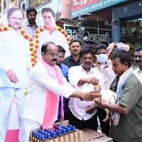 ecnotices to trs leader rajanala srihari over liquor distribution to public