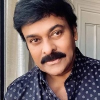 Dubbing work of Chiranjeevi, Ravi Teja's 'Mega154' begins