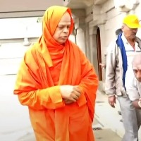 Watched helplessly as daughters taken to Lingayat seer's pvt room: Mother recounts horror