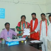 palvai sravanthi and k a paul files nominations in munugode bypoll