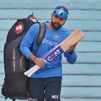 Spotted Rohit Sharma getting into a cab today after ICC event