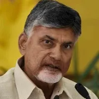 Chandrababu retweets union minister Muralidharan tweet on AP roads and criticises Jagan