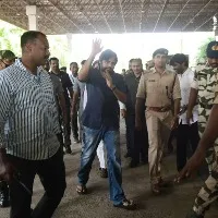 pawan kalyan starts vijayawada from vizag in a special flight