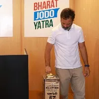 ex cm nallari kiran kumar reddy and chiranjeevi did not cast their votes in congress presidential polls