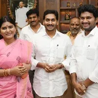 Singanamala mla jonnalagadda padmavathy husband appointed as advisor to ap government