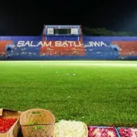 Indonesia to tear down football stadium after deadly stampede
