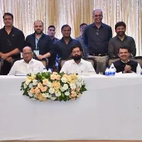 Sharad Pawar sharing dais with Maharashtra CM Shinde