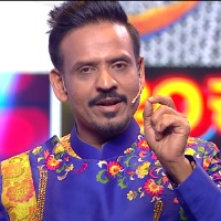 Dance India Dance – Telugu host Akul Balaji recreates the DID hook step underwater while scuba-diving
