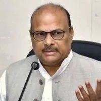 Yanamala fires on Jagan