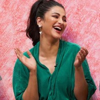 Shruti Haasan to act in Hollywood film 'The Eye; shares news on Twitter