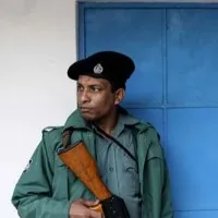 Fearing Mob Justice Thief In Bangladesh Calls Cops On Self