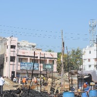 2 die in cracker shop fire in Vijayawada