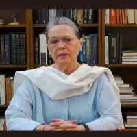 Center cancels FCRA licence to Sonia Gandhi trusts