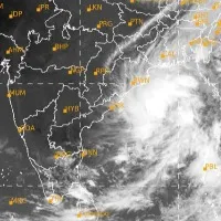 IMD predicts Cyclone will change its course towards Bangladesh