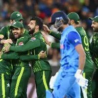 Team India lost 4 early wickets in 160 runs chasing