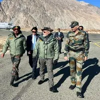 PM Modi celebrates diwali with jawans in kargil