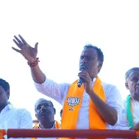 Komatireddy Rajagopal Reddy slams TRS claims