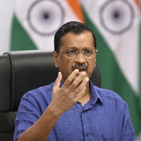 Include photos of Ganesha, Lakshmi on currency notes: Kejriwal to Centre