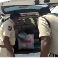 ts police checks home ministerMohammed Mahmood Ali vehicle at munugode