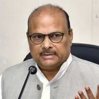 Yanamala fires on Jagan