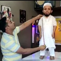 2 and 3 Foot Tall Man From UP Wants To Invite PM and Yogi Adityanath To His Wedding