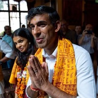 Post Leicester, report says UK Hindus 'smart, well behaved'