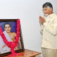Tdp chief pays tribute to potti sriramulu photo