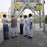 Modi visits cable bridge incident site in Morbi