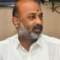 Bandi Sanjay Trying to go Munugode Police stopped