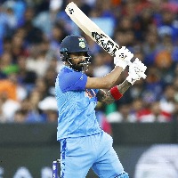 T20 World Cup: Suryakumar, Rahul fifties carry India to a mammoth 186/5 against Zimbabwe