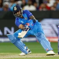 Surya Kumar Yadav smashes Zimbabwe bowling in Melbourne