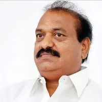 tdp leader jc prabhakar reddy fires over ananthapur collector and throws papers on her table