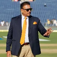 Ravi Shastri opines on Pant and Dinesh Kartik selection in final eleven against England
